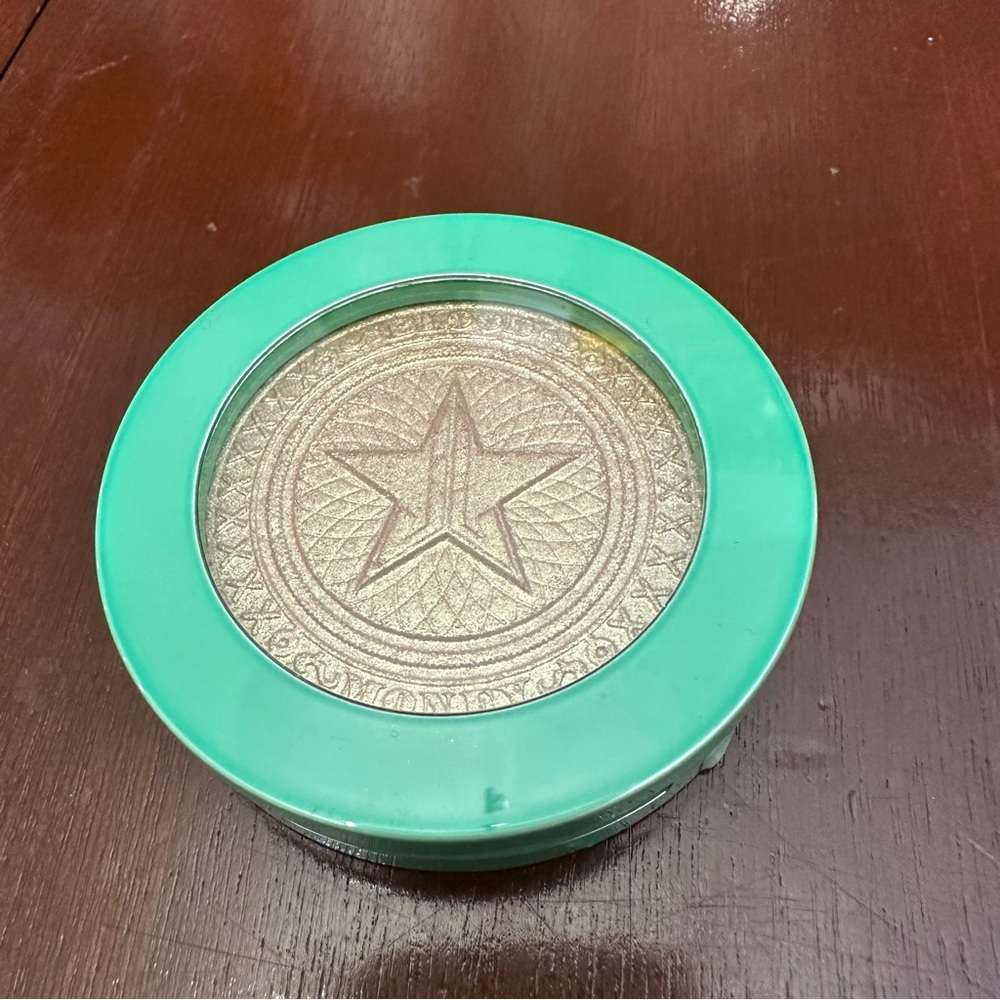 Jeffree Star Extreme Frost Compact in Gold Cold Hard Cash NWOT